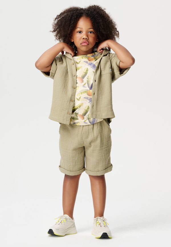 T-Shirt print - tropical pattern