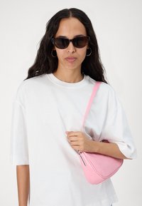 Selected Femme SLFANOUK OVERSIZED TEE  - Navadna majica - bright white