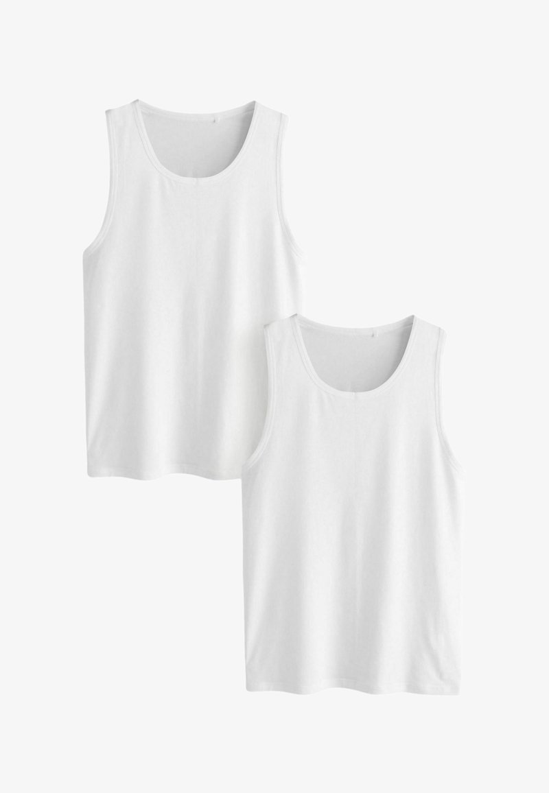 Két fehér pamut ujjatlan felső, lekerekített nyakkivágással és ujjatlan kialakítással, sima textúrával, látható minták vagy kiegészítők nélkül.