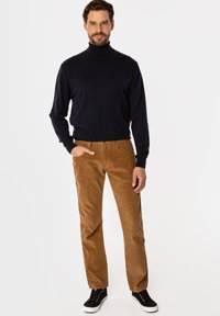 Lee Cooper - Spodnie materiałowe