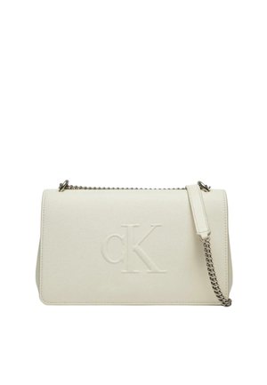 Calvin Klein SCULPTED FLAP DEBOSS  - Borsa a tracolla - sour cream