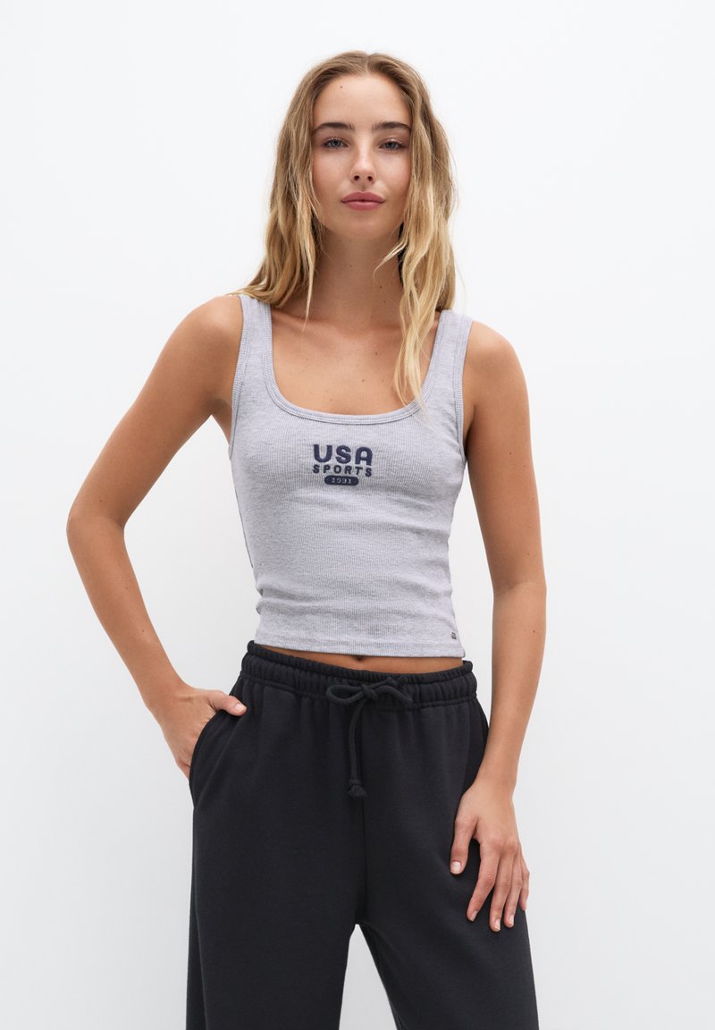 PULL&amp;BEAR USA EMBROIDERY - Top - grey/grau - Zalando.de