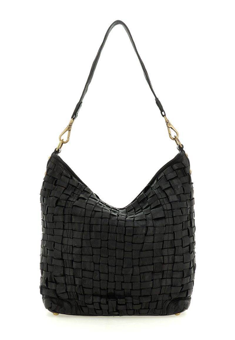 Borsa a tracolla in pelle nera intrecciata con forma hobo, dotata di un singolo cinturino per la spalla e dettagli hardware in tonalità oro. Superficie strutturata con motivo a griglia.