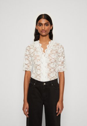 YASLUCYLACE 2/4 BODY CELEB - Blúzka - star white