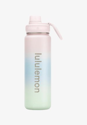 Wysoka butelka na wodę Lululemon ze stali nierdzewnej z pastelowym gradientowym wykończeniem oraz różową pokrywką na zatrzask z uchwytem.