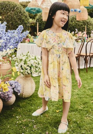Next, REGULAR FIT - EMBELLISHED OCCASION - Cocktail dress / Party dress - yellow floral