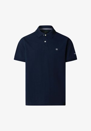 Polo bleu marine à manches courtes avec col et deux boutons, arborant un petit patch logo blanc en forme de "H" sur la poitrine et "Hackett" sur la manche.