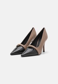 Furla CORE DECOLLETE - Zapatos altos - chianti/nero