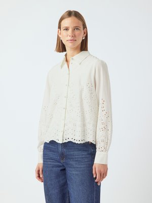 YASLUMA SHIRT - Button-down blouse - star white