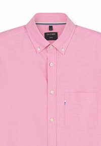 Rosa Hemd zum Knöpfen mit Button-Down-Kragen, Brusttasche und weißen Knöpfen, Größe Medium und Marke Olymp Casual.