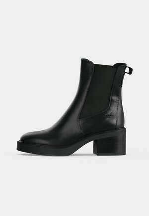 Tamaris, Класически боти до глезена - black