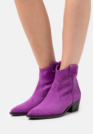 Kennel + Schmenger Botines camperos - pink