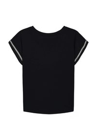 Top nero a maniche corte con scollatura rotonda e accento metallico alle cuciture delle spalle. Realizzato in un tessuto morbido e leggero.