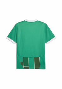 Camisa atlética verde de manga corta, con cuello blanco y un patrón geométrico en verde oscuro y blanco en la parte inferior de la espalda. Textura de tela suave.