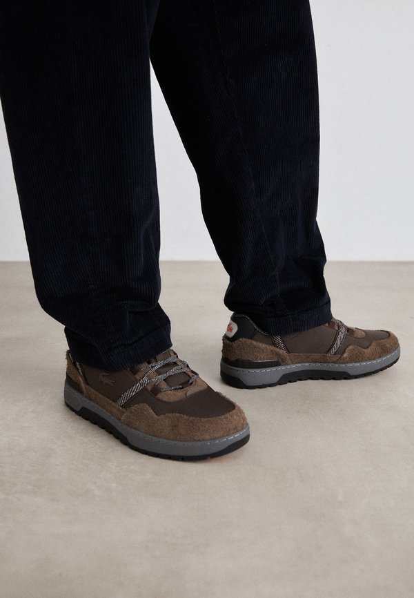 T-CLIP WNTR 224  - Trainers3