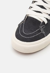 Vans SK8-HI TAPERED VR3 UNISEX - Vysoké tenisky - raven/marshmallow