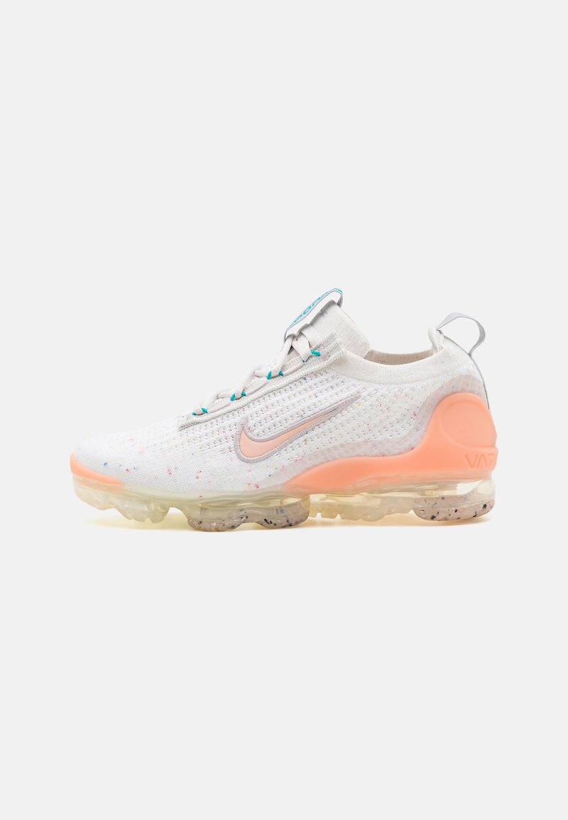 Nike Sportswear AIR VAPORMAX 2021 FK UNISEX - Športni copati - white/arctic orange/platinum violet/phantom