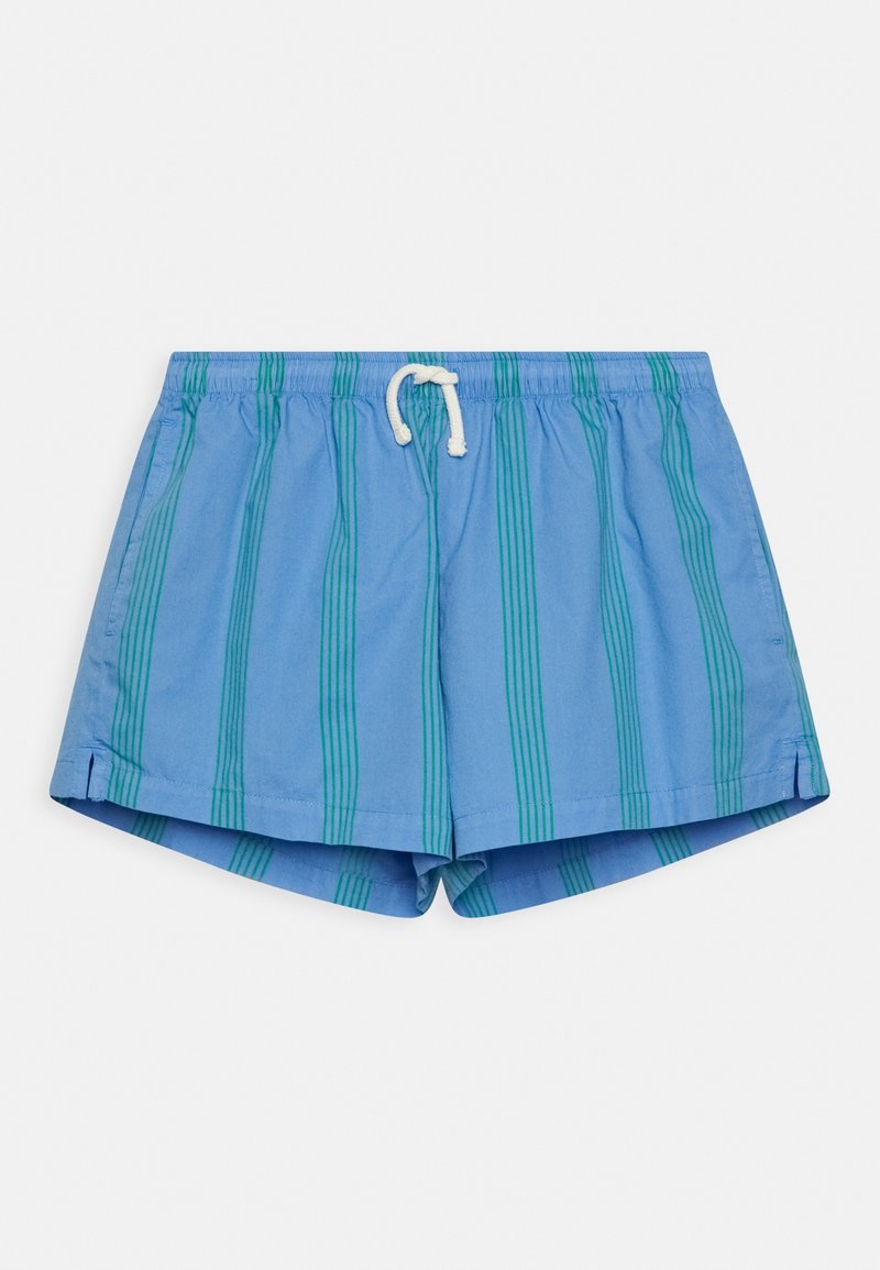 Blauwe zwembroek met verticale groene strepen, elastische tailleband met witte trekkoord en zijsplitsingen aan de zoom voor comfort.