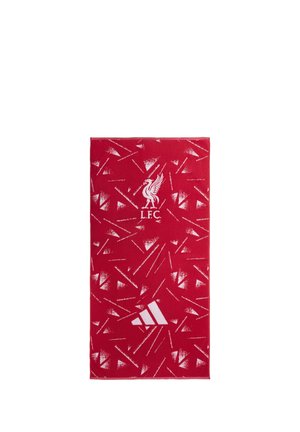 Toalla roja con formas abstractas blancas, con el logo del Liverpool Football Club y el logo de Adidas en el centro.