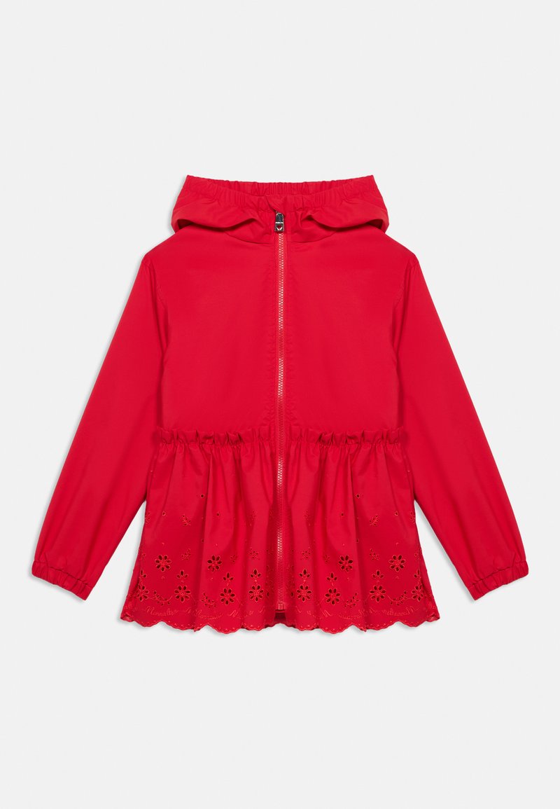 Κόκκινο μπουφάν κοριτσιού με κουκούλα, μπροστινό φερμουάρ, ελαστική μέση και κυματιστό τελείωμα με κεντήματα σε σχήμα λουλουδιών.