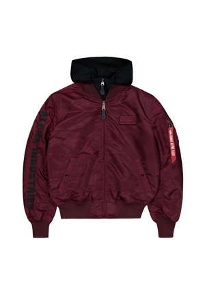 Maroon bomberjacka med svart huva, dragkedjeslutning och elastiska ärmslut. Har sidofickor och "Alpha Industries"-logotyp på ärmen.