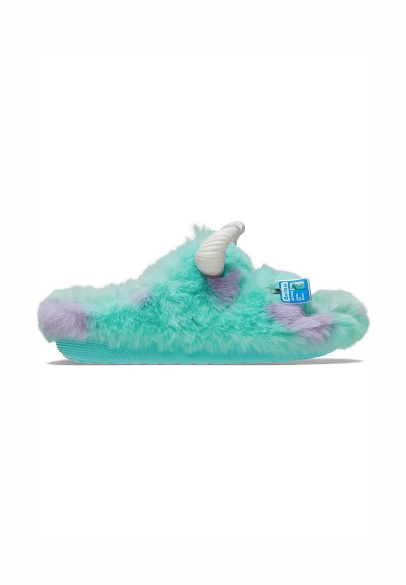Vlotte mintgroene slippers met lila accenten, voorzien van witte nephoorns en een gestructureerde buitenzool. Zachte, pluizige textuur overal.