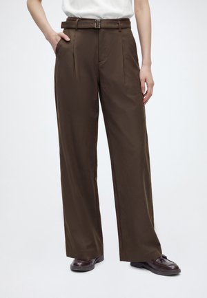 Gina Tricot, EDGY BELTED WIDE TROUSERS - Панталони - dark brown