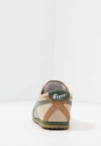 Onitsuka Tiger Tenisky - beige