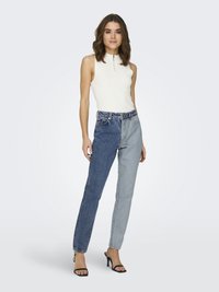 ONLY MOM ONLLINDA - Tiesaus kirpimo džinsai - medium blue denim