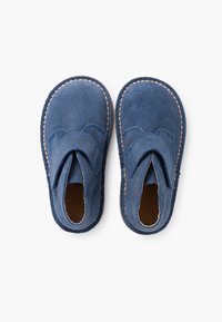 Pisamonas CHUKKA - Bottines - azulón