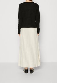 Mos Mosh Kofta - black