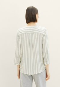 TOM TAILOR Bluza - green offwhite stripe