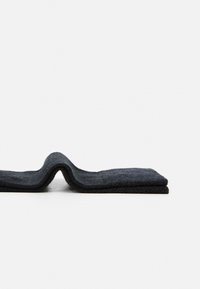 FALKE Sensitive London - Chaussettes - grey