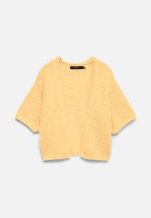 Cardigan court jaune en tricot avec devant ouvert et manches trois-quarts, posé à plat sur fond blanc.