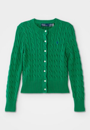 Zelený pletený cardigan s kabelovým vzorem, žebrovanými okraji a manžetami, šesti bílými knoflíky vpředu a malým logem na levé hrudi.