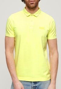 Superdry & Co ESSENTIAL LOGO - Piké - dry fluro yellow