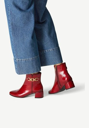 Marco Tozzi Bottines de cowboy / motard - dk red pat