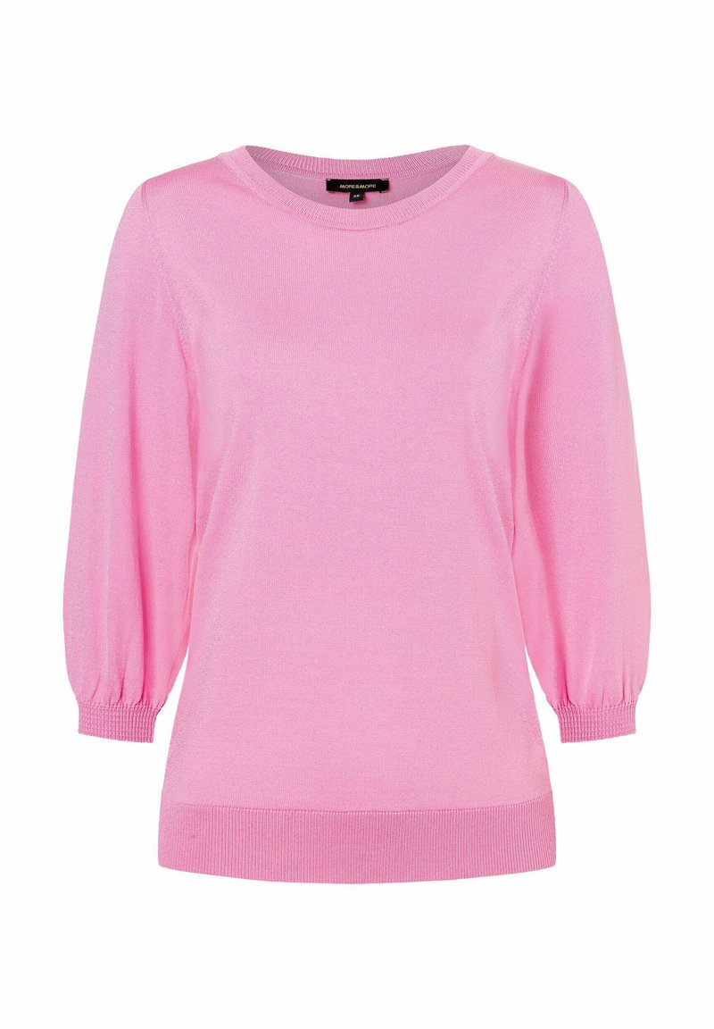 Pull en maille rose avec un col rond, des manches bouffantes trois-quarts et un ourlet et des poignets côtelés. Texture lisse, tissu léger.