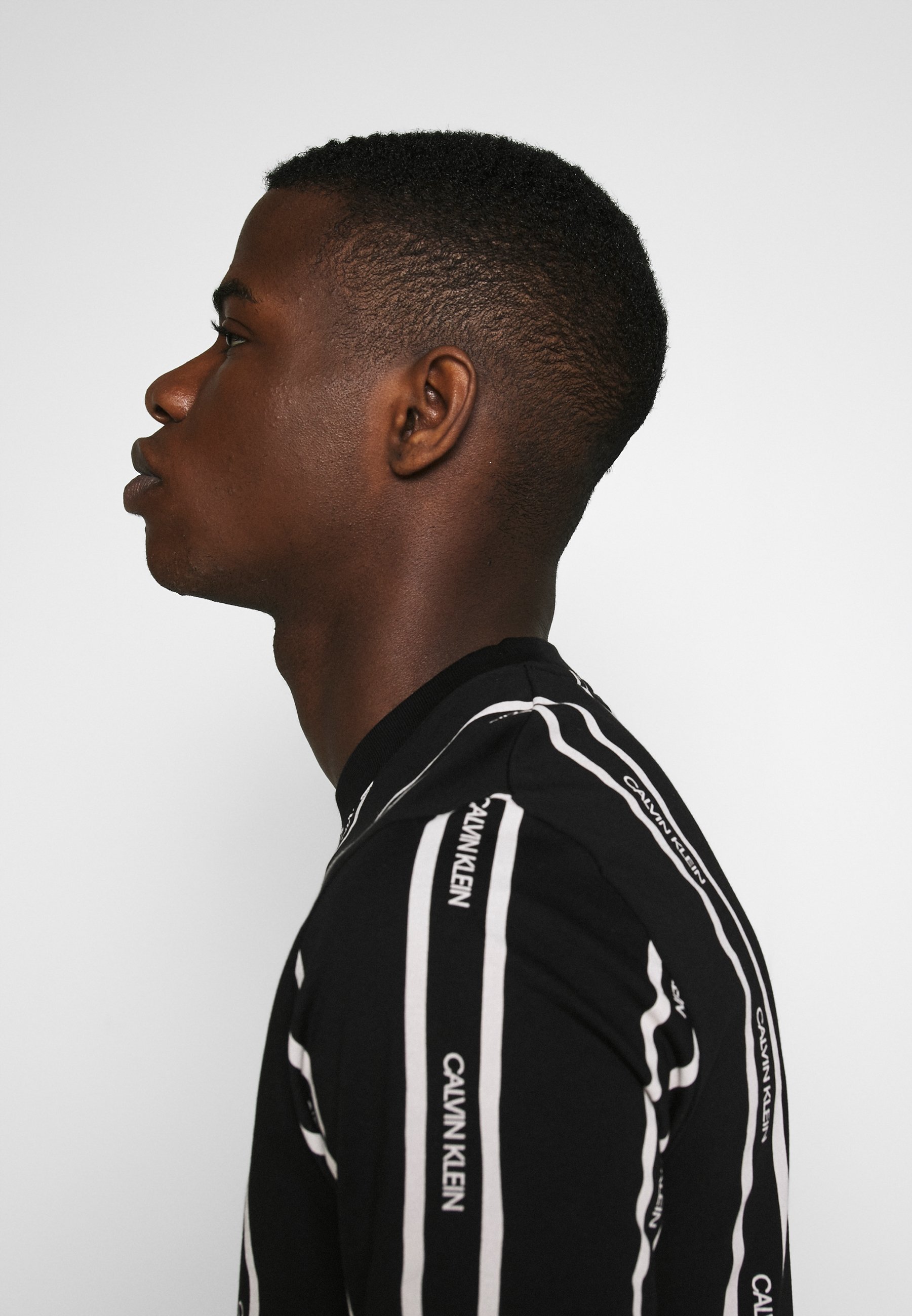 Calvin Klein VERTICAL LOGO STRIPE 