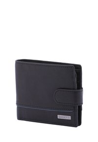 Portafoglio in pelle nera con una texture liscia, dotato di chiusura a linguetta, una sottile cucitura orizzontale e un piccolo dettaglio logo in argento.