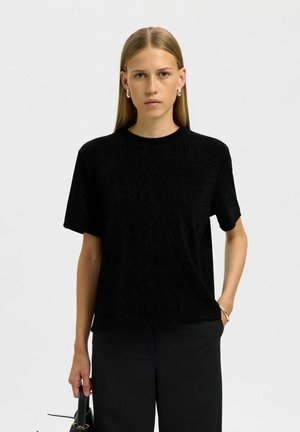 - T-shirt basic