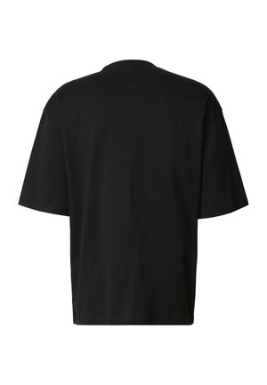 Fekete, rövid ujjú pamut póló laza fazonnal, kerek nyakkivágással, látható minták és díszítőelemek nélkül. Simás tapintású, egyszerű dizájn.