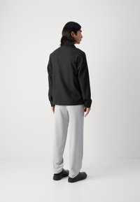 Lindbergh CROPPED LENGTH OVERSHIRT JACKET - Jachetă de vară - black melange