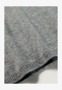 Unausgewählt, hellgrau