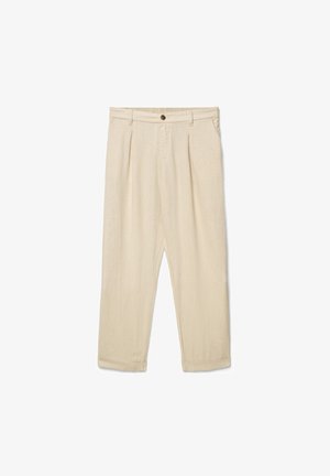 Pantaloni beige a vita alta plissettati con passanti per cintura, tasche laterali, chiusura con bottoni e orli piegati.