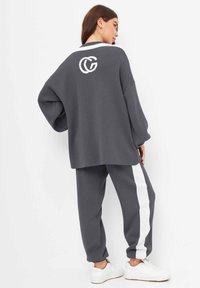 Cesare Gaspari JOGGER SET - Pantaloni de trening - grey