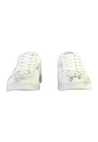 Desigual À LACETS DESIGUAL COSMIC ALEXIS - Zapatillas - blanc