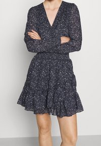 MICHAEL Michael Kors Vestido informal - purple