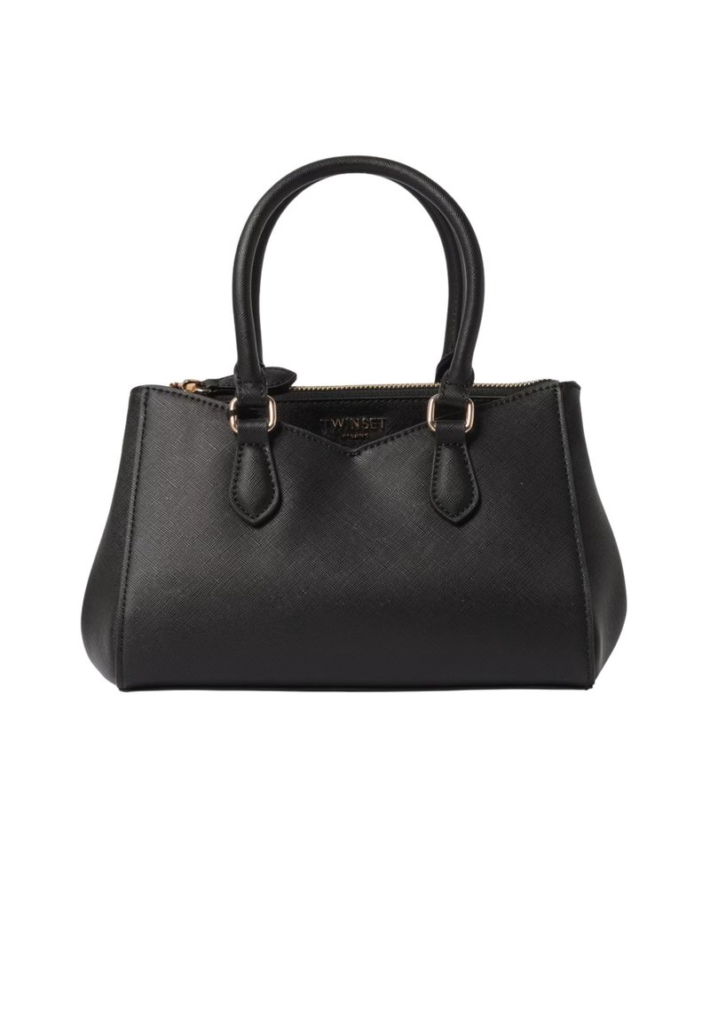 Borsa sintetica nera con design strutturato, superficie testurizzata, doppi manici superiori e chiusura con zip. Dettagli in metallo color oro.
