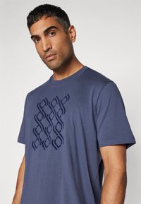 adidas Performance JUVENTUS TURIN SZN TEE - Klubové oblečenie - trace blue